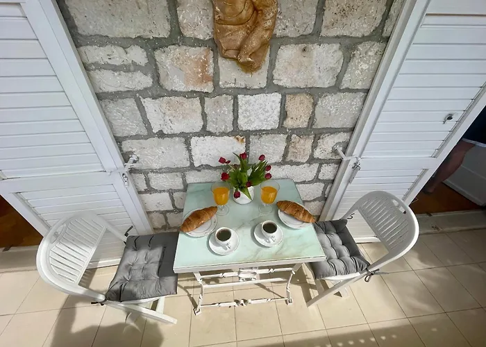Dinka Old Town Apartment