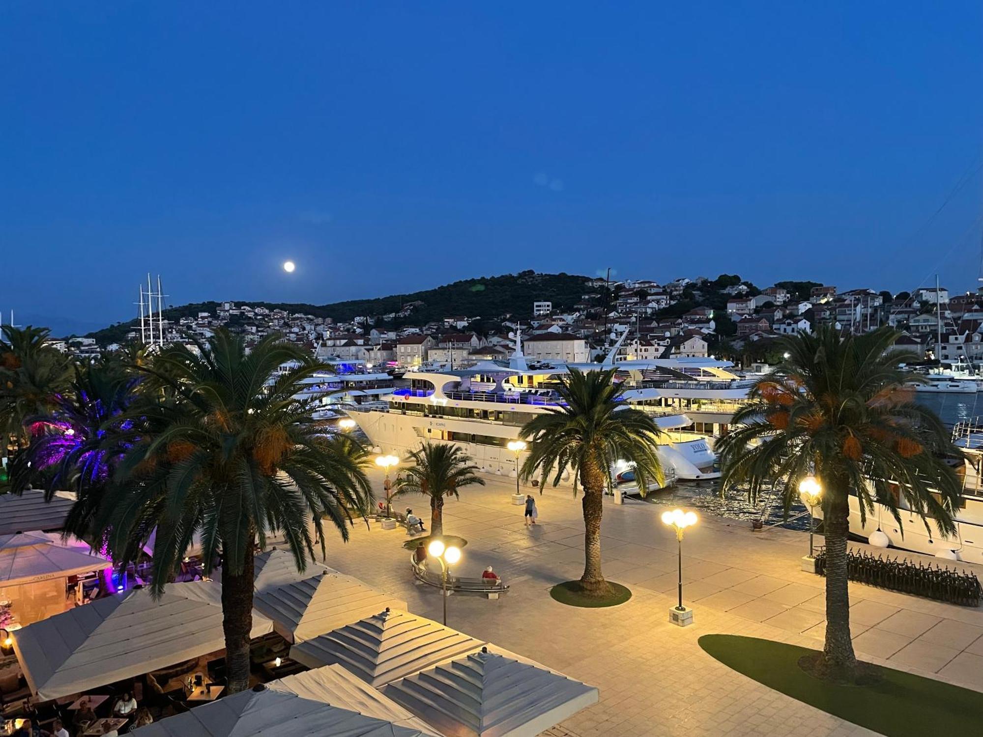 Dinka Old Town Apartment Trogir